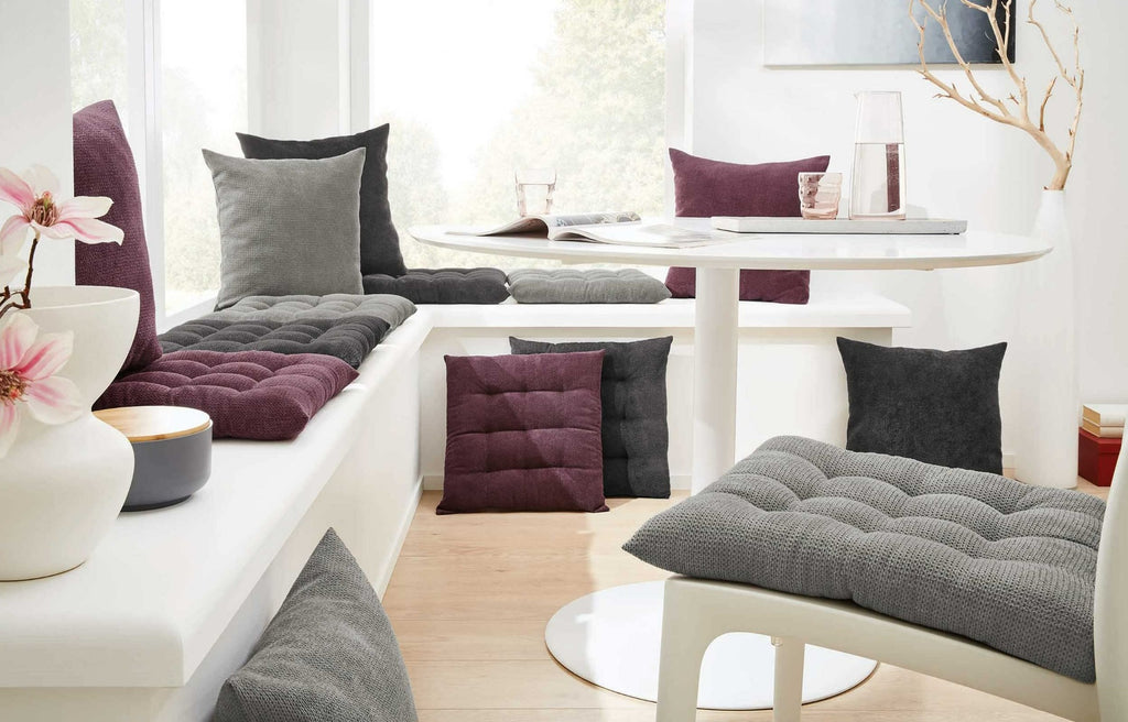 Komfortec Stuhlkissen 4er Set 40x40 cm mit Bändern, Baumwolle Sitzkissen  220 g/m², Wasserabweisend Dekokissen, Sitzauflage für Innen- & Außenbereich